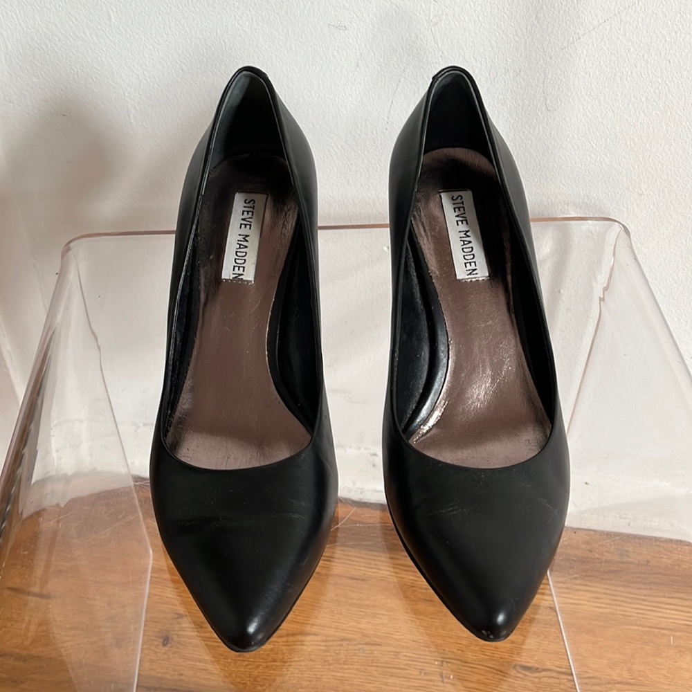 Steve madden black pumps